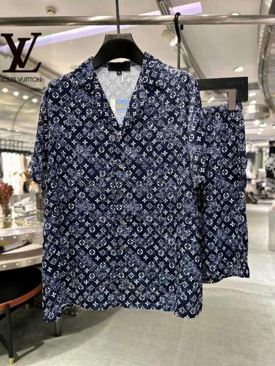 Picture of LV Shirt Pant Suits _SKULVM-3XL24cr0723087